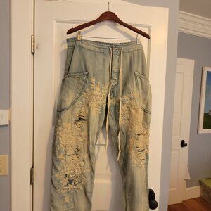Magnolia Pearl Floral Denim Pants